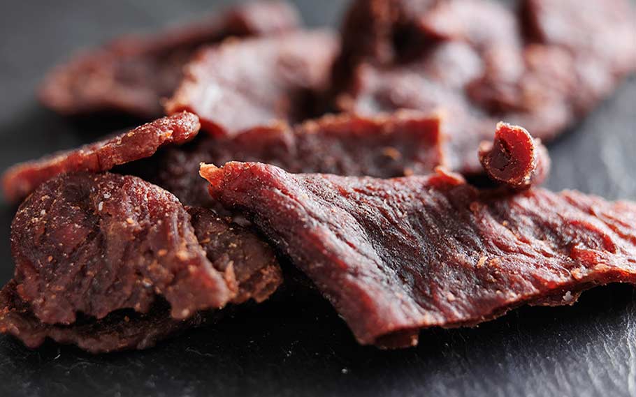 http://www.isatori.com/cdn/shop/articles/Oven-Baked-Beef-Jerky.jpg?v=1583796615